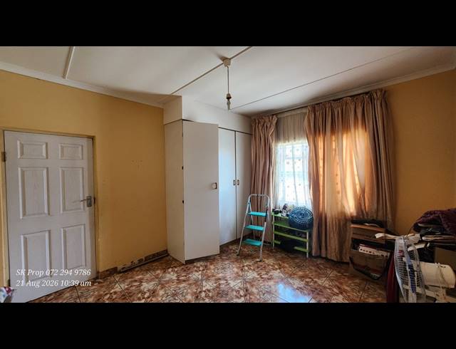 3 BEDROOM FREESTANDING FOR SALE IN RAISETHORPE